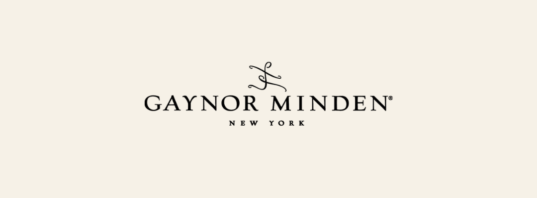 Gaynor Minden – Posé